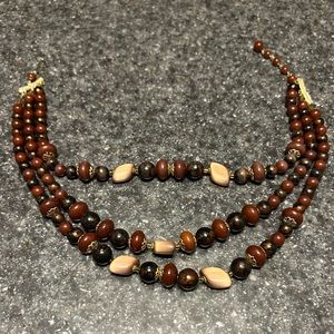 Brown stone necklace set with earrings